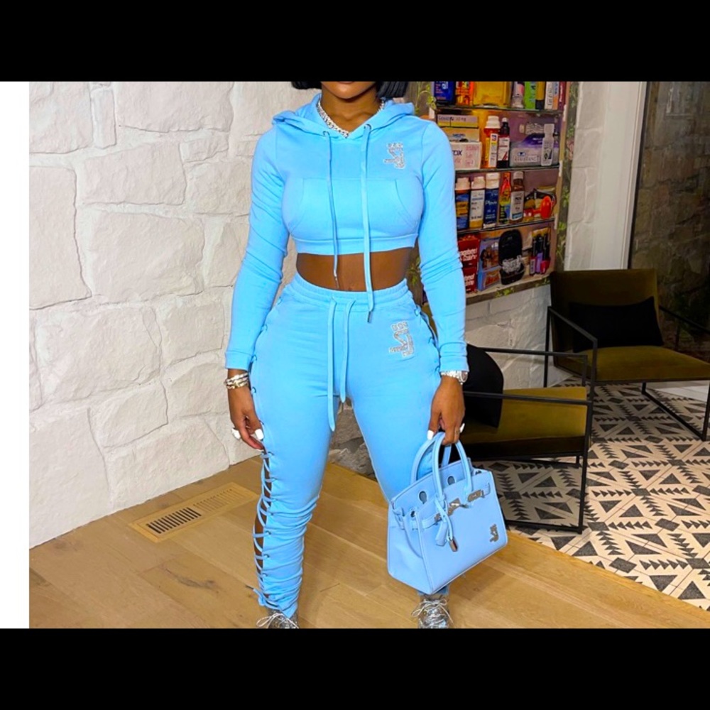 Light blue Shane Justin set